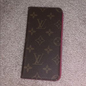 Louis Vuitton 7 Plus Folio Case